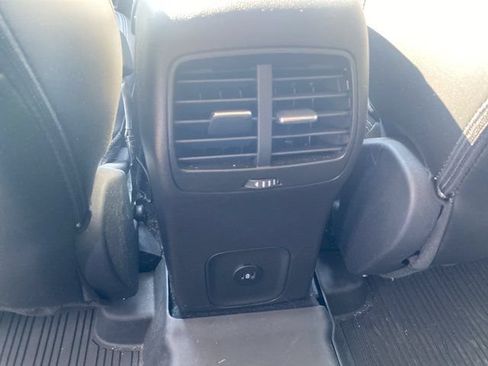 Used 2025 Ford Escape SE w/ Class II Trailer Tow Package FWD image 14
