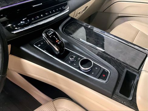 Used 2023 Cadillac Escalade Premium Luxury w/ Performance Package image 21