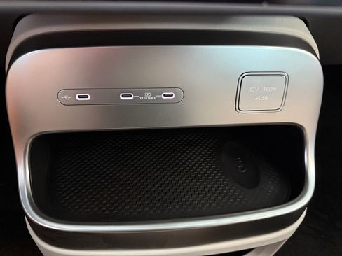 New 2026 Hyundai Ioniq 9 SE AWD/4WD image 9
