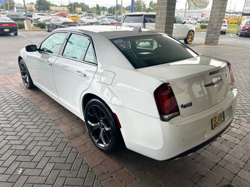 Used 2021 Chrysler 300 S image 8