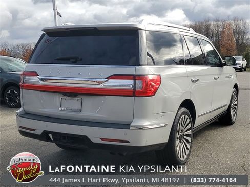 Used 2019 Lincoln Navigator Reserve image 4