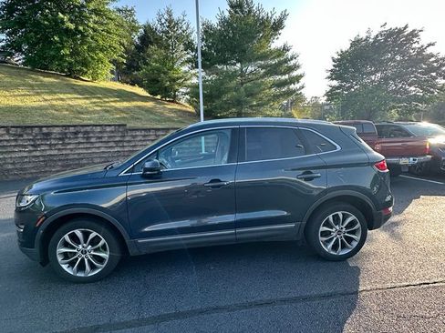 Used 2019 Lincoln MKC Select w/ Select Plus Package AWD/4WD image 4
