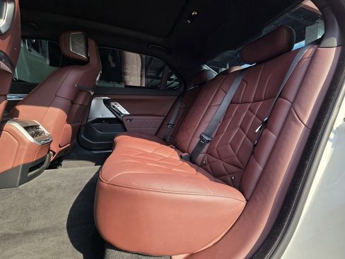 Used 2023 BMW 760i xDrive 760i xDrive w/ Executive Package image 15