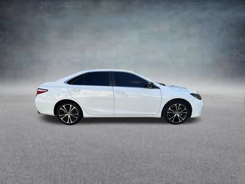 Used 2016 Toyota Camry LE FWD image 8