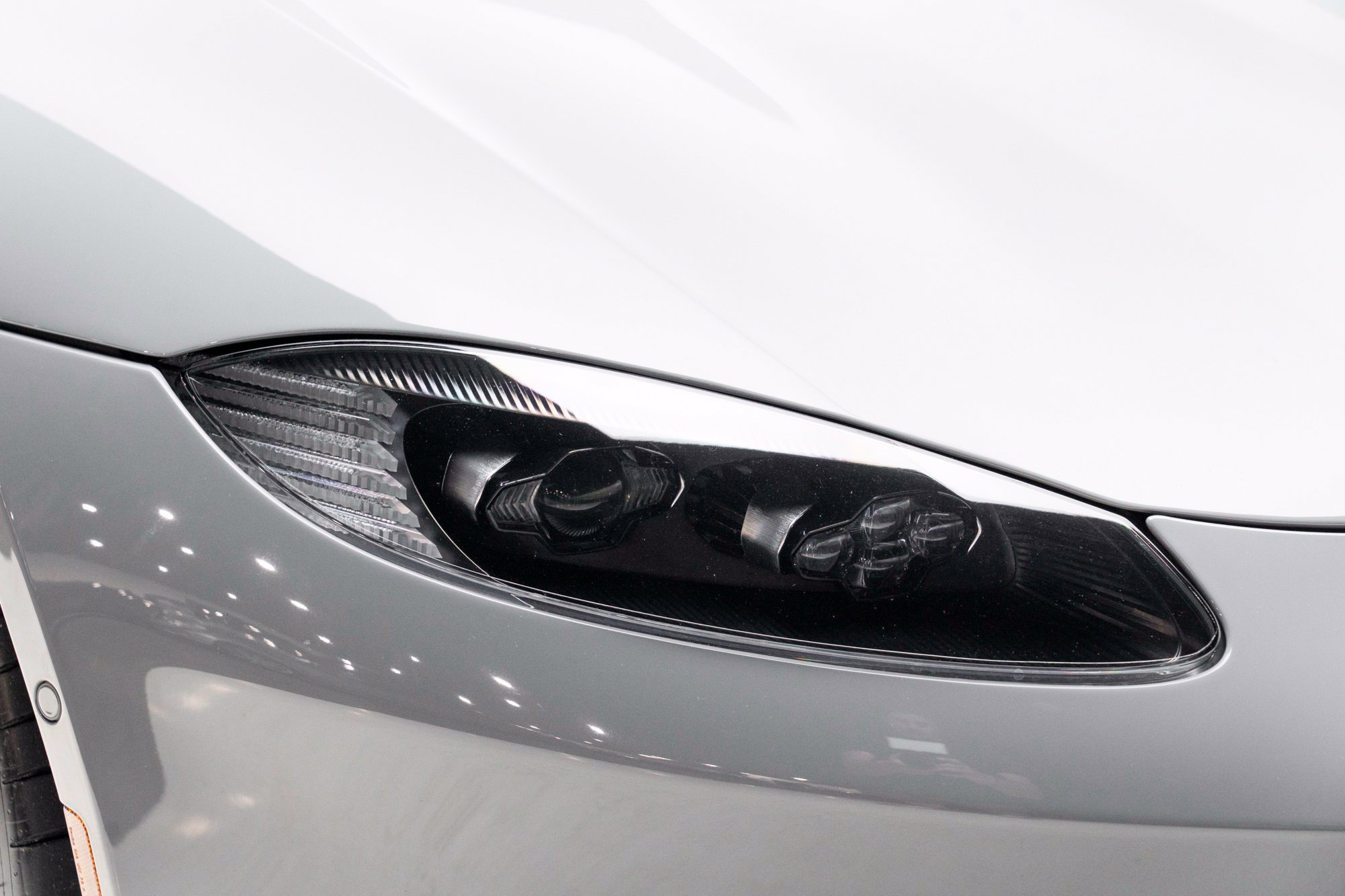 Used 2020 Aston Martin V8 Vantage AMR RWD image 72