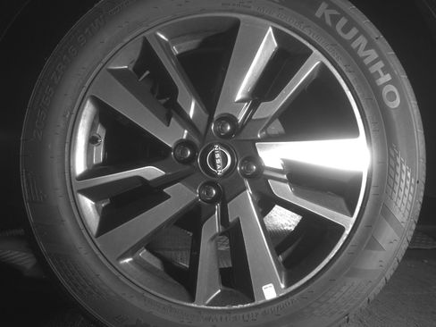 Used 2025 Nissan Versa SV image 14