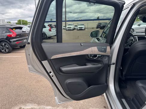 Used 2022 Volvo XC90 T6 Inscription w/ Advanced Package AWD/4WD image 15