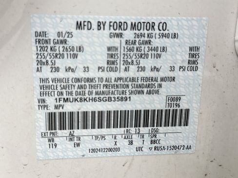 Used 2025 Ford Explorer ST-Line AWD/4WD image 11