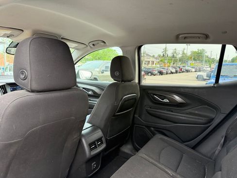 Used 2022 GMC Terrain SLE w/ Driver Convenience Package FWD image 23