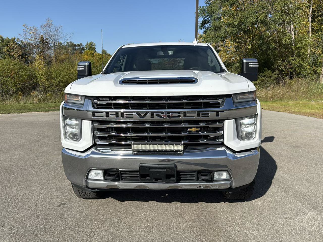 Used 2022 Chevrolet Silverado 3500 LTZ AWD/4WD image 2