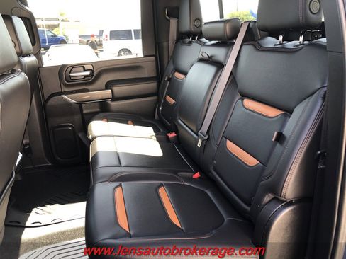 Used 2020 GMC Sierra 2500 AT4 w/ AT4 Premium Package AWD/4WD image 20