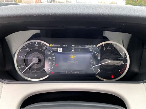 Used 2023 Land Rover Range Rover Velar R-Dynamic S image 22