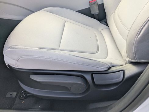 New 2026 Hyundai Tucson SE image 22