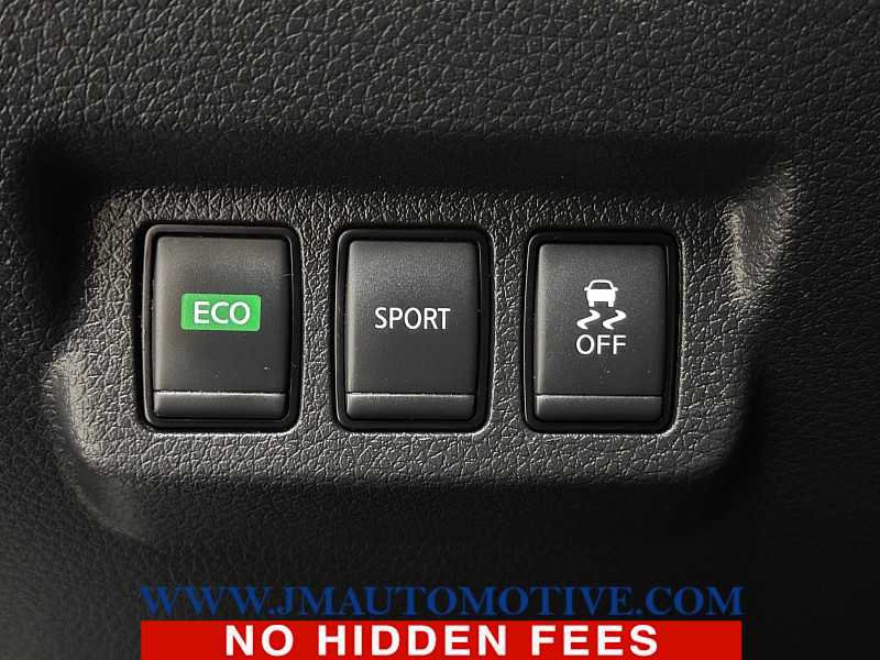 Used 2017 Nissan Sentra S FWD image 32