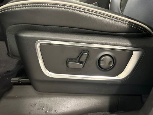 New 2026 RAM 1500 Laramie w/ Night Edition image 16