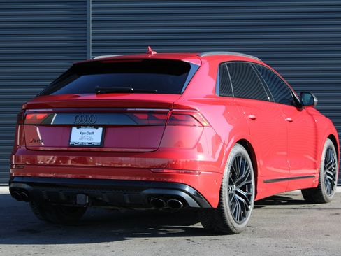 Used 2024 Audi SQ8 Prestige image 4