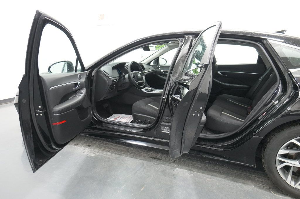 Used 2023 Hyundai Sonata SEL w/ Convenience Package FWD image 22