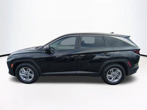 New 2026 Hyundai Tucson SE image 8