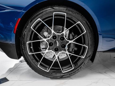 Used 2025 Aston Martin Vanquish image 49