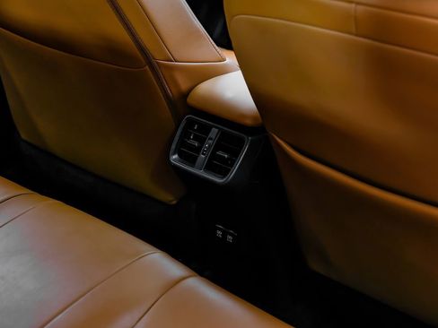 Used 2019 Lexus UX 200 w/ Premium Package FWD image 44