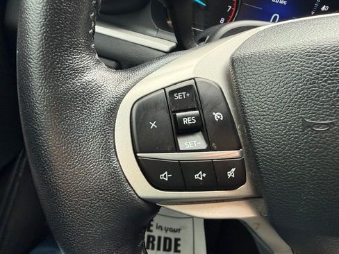 Used 2023 Ford Explorer XLT RWD image 19