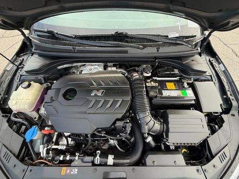 Certified 2022 Hyundai Veloster N Base image 31