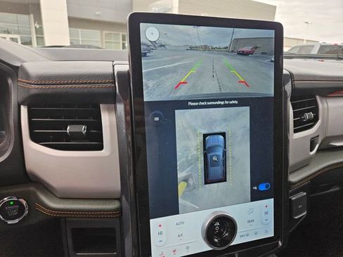 Used 2022 Ford Expedition Timberline image 14