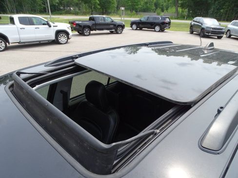 Used 2022 Jeep Grand Cherokee 4WD Limited 4xe w/ Rear Seat Video Group 1 image 13