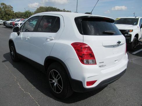 Used 2020 Chevrolet Trax LS w/ Tint and Cruise Package image 7