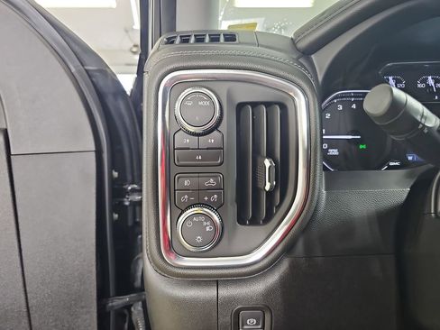 Used 2022 GMC Sierra 2500 SLE w/ SLE Value Package; image 30