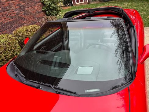 Used 2004 Chevrolet Corvette Coupe w/ Roof Package image 20