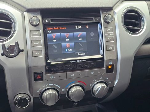 Used 2019 Toyota Tundra SR5 w/ SR5 Upgrade Package AWD/4WD image 32