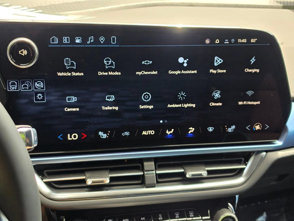 New 2026 Chevrolet Equinox EV LT AWD/4WD image 24