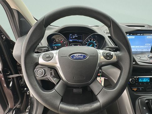 Used 2016 Ford Escape SE w/ Equipment Group 201A FWD image 14