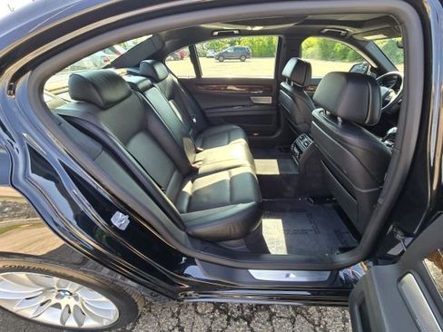 Used 2013 BMW 750Li xDrive AWD/4WD image 14