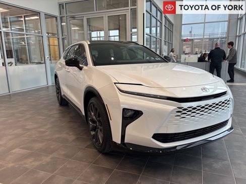 New 2025 Toyota Crown Signia Limited w/ Advanced Technology Package image 1