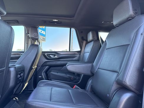 Used 2022 Chevrolet Tahoe Z71 w/ Luxury Package image 21