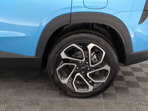 New 2025 Chevrolet Trax RS w/ Sunroof Package image 14