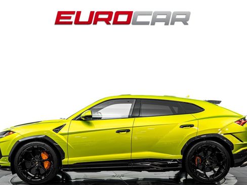 Used 2023 Lamborghini Urus Performante AWD/4WD image 2