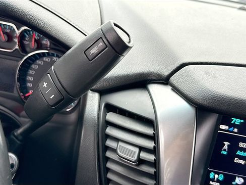 Used 2019 Chevrolet Tahoe LT RWD image 17