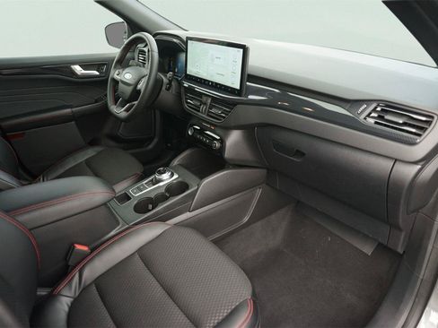 Certified 2023 Ford Escape ST-Line w/ Tech Pack #1 AWD/4WD image 17