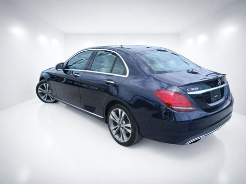 Used 2019 Mercedes-Benz C 300 Sedan image 4
