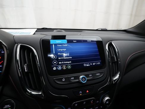 Certified 2022 Chevrolet Equinox RS w/ RS Leather Package image 6