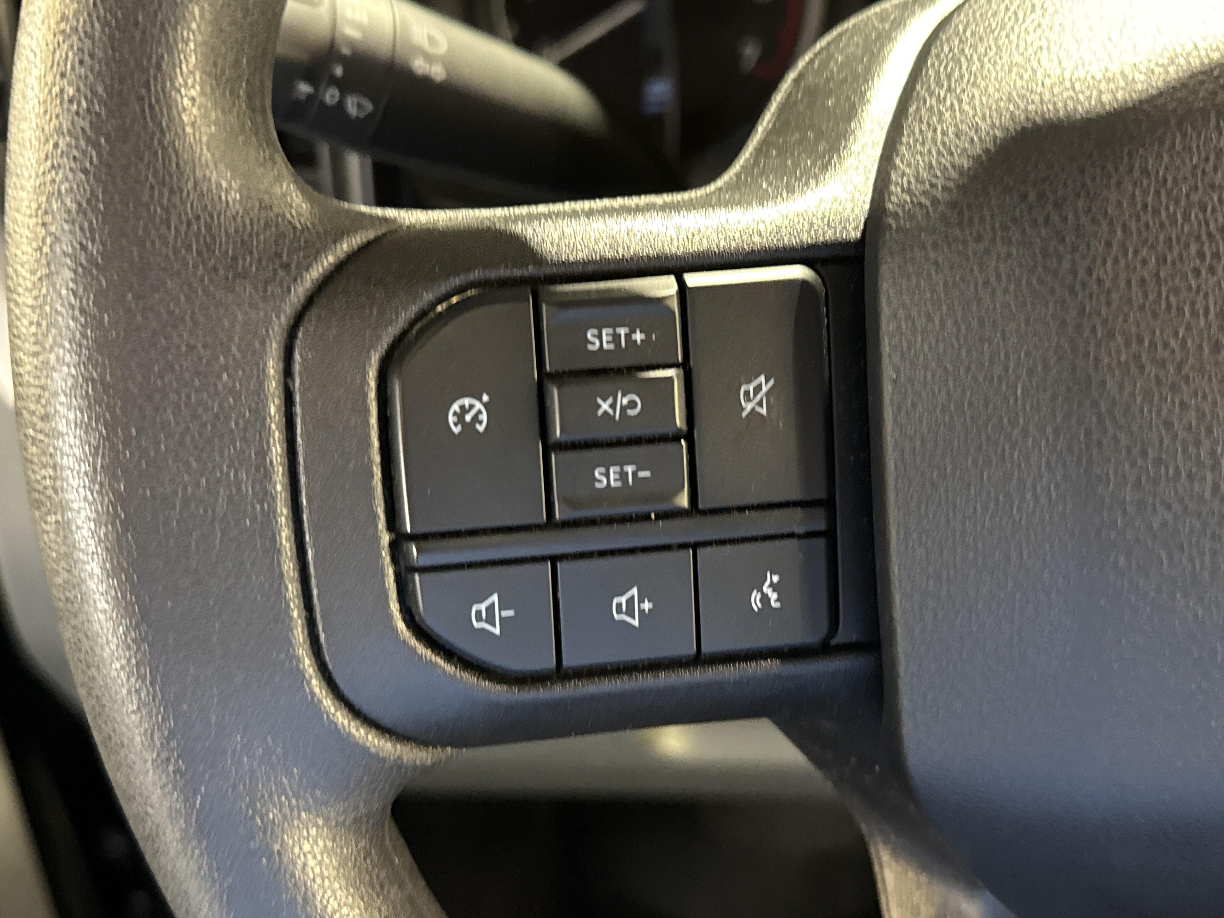 Used 2026 Ford F250 XLT w/ Tremor Off-Road Package AWD/4WD image 18