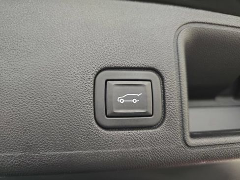 Used 2024 GMC Terrain AT4 w/ Infotainment Package II AWD/4WD image 38
