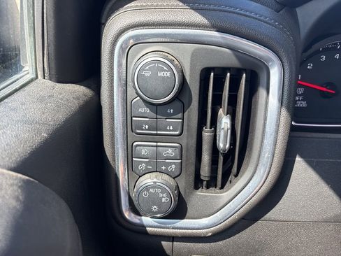 Used 2020 Chevrolet Silverado 1500 RST AWD/4WD image 17