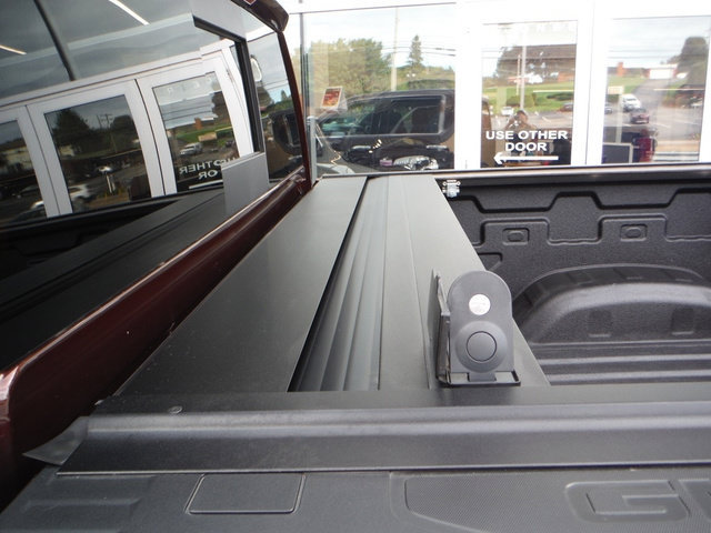 Used 2024 GMC Sierra 3500 Denali AWD/4WD image 25
