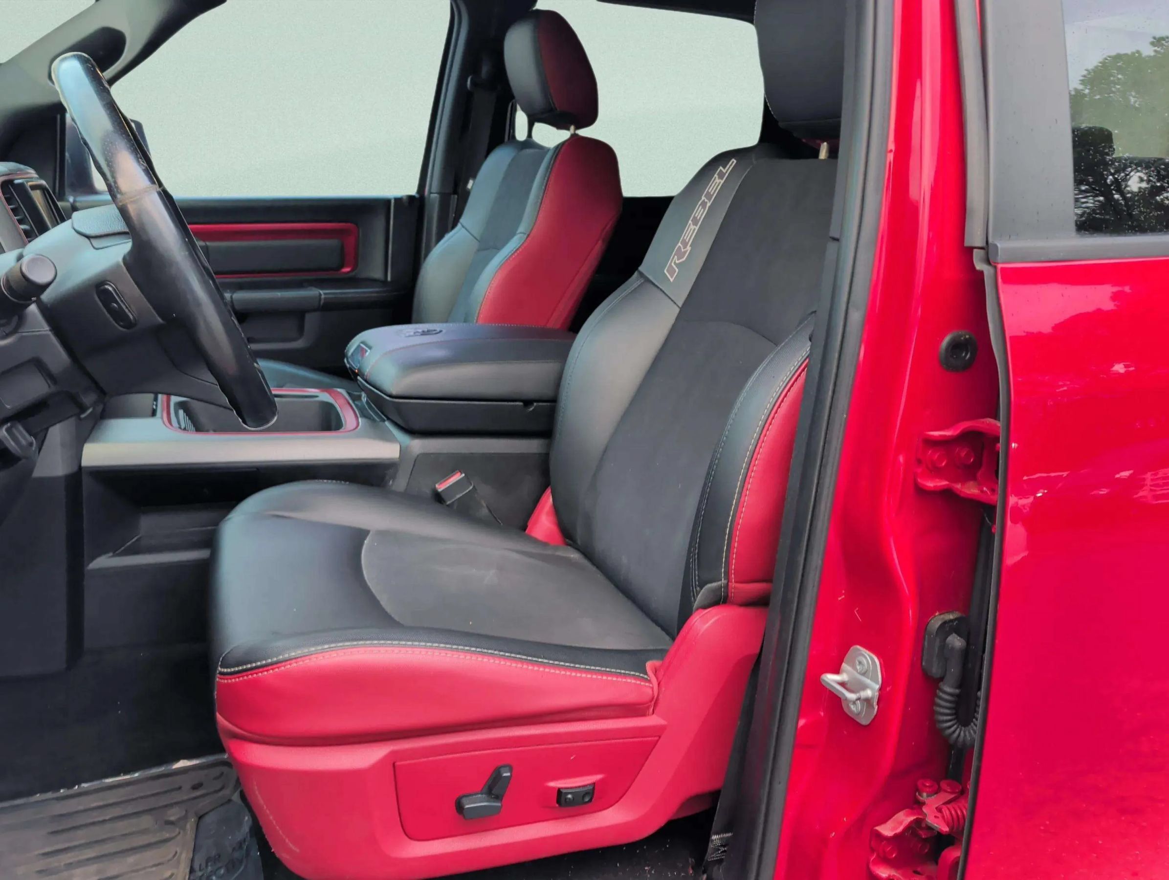 Used 2017 RAM 1500 Rebel w/ Luxury Group AWD/4WD image 22