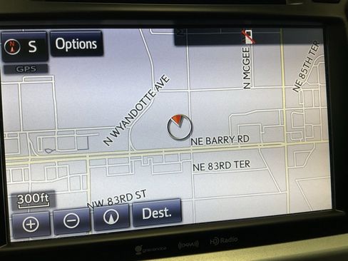 Used 2019 Toyota Highlander Limited Platinum image 16