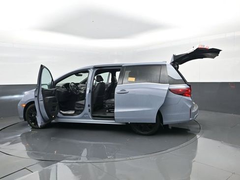 Used 2025 Honda Odyssey Sport-L image 34